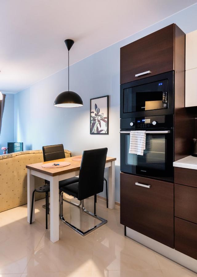 Wola Pleasure Place Apartment Varsóvia Exterior foto